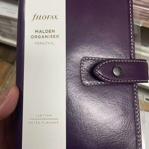 look for filofax malden in purple!! do not buy!!